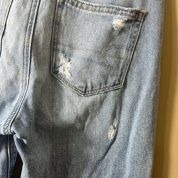 American Eagle Distressed Mom Jean Light Wash 4 destroyed ripped grunge retro - Picture 8 of 14